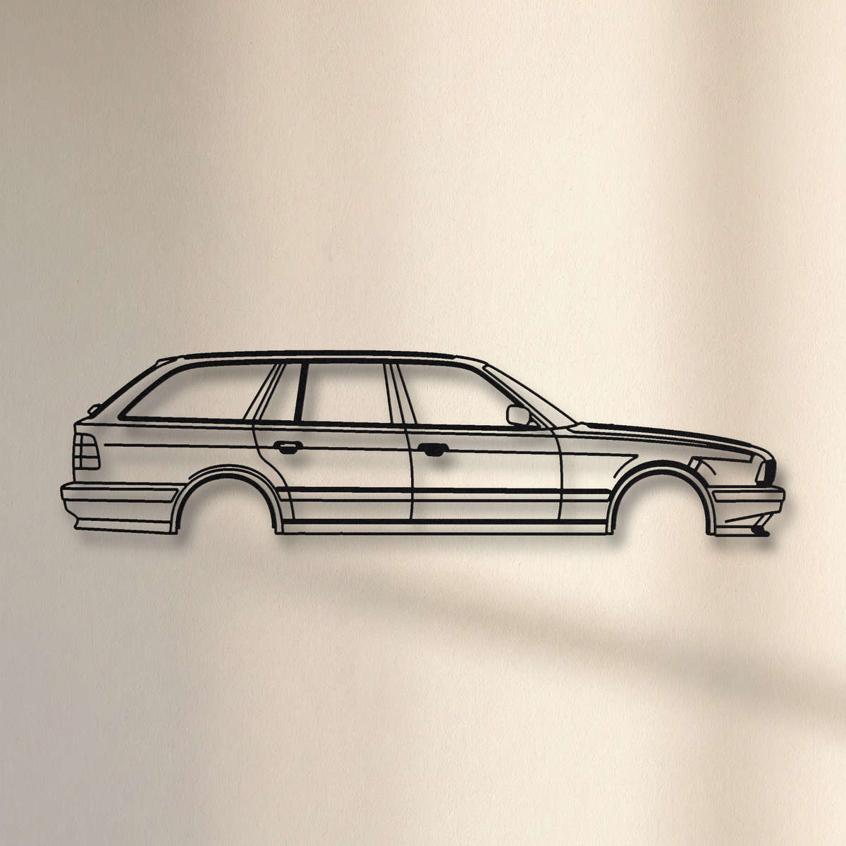 BMW M5 Touring E34 floating mount drop-shadow detail