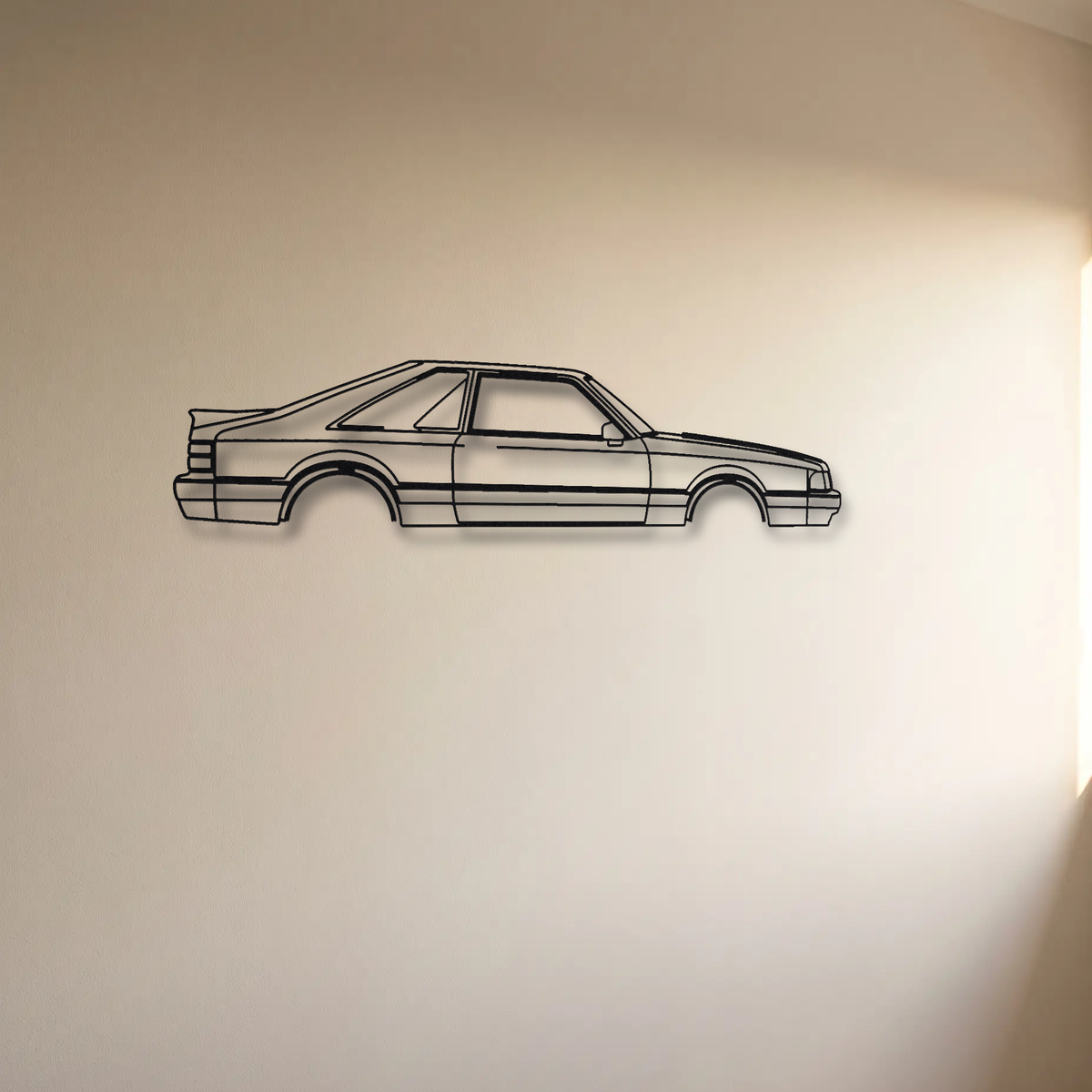 Ford Mustang GT (Fox body) floating mount drop-shadow detail