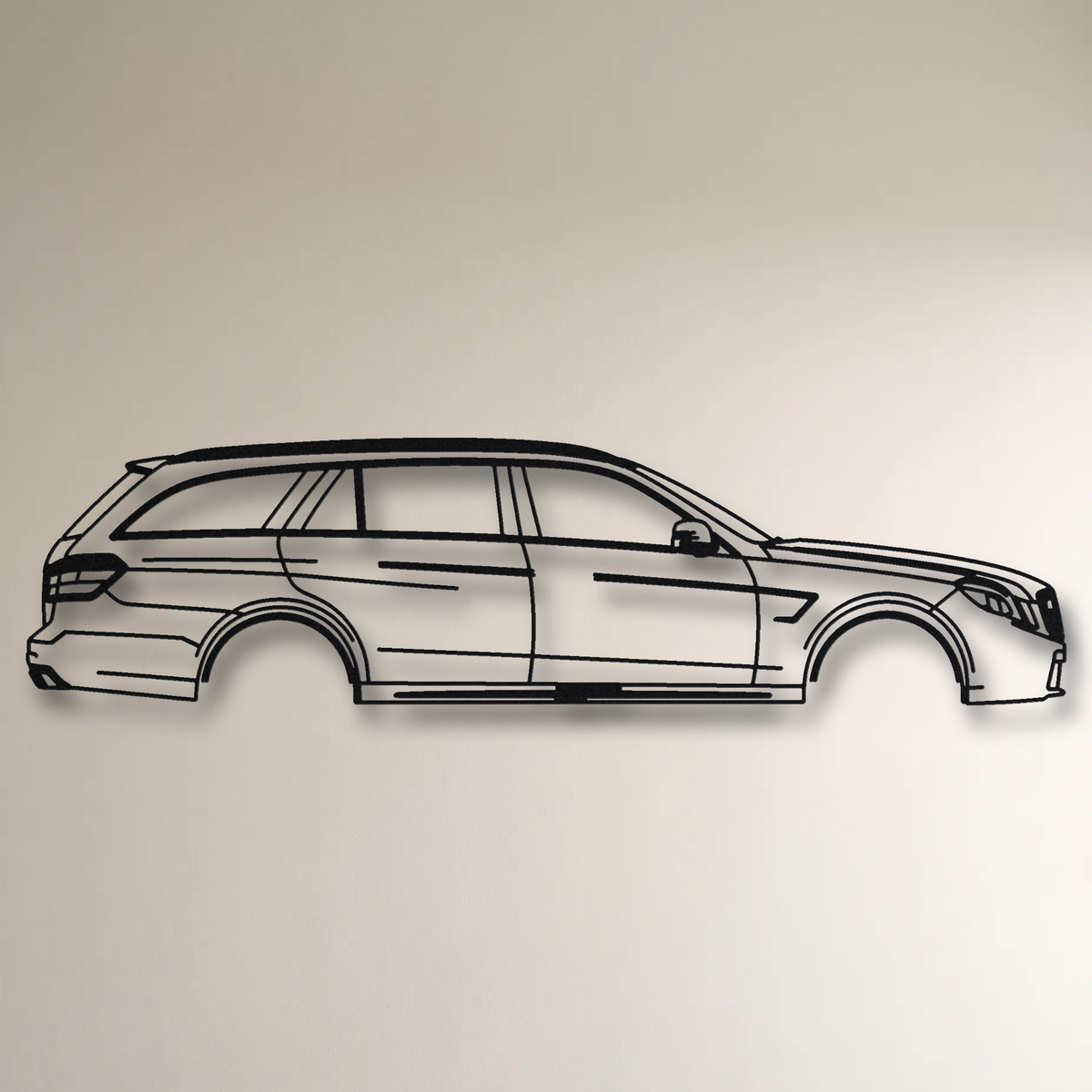 Mercedes-Benz E63 AMG Estate S212 floating mount drop-shadow detail