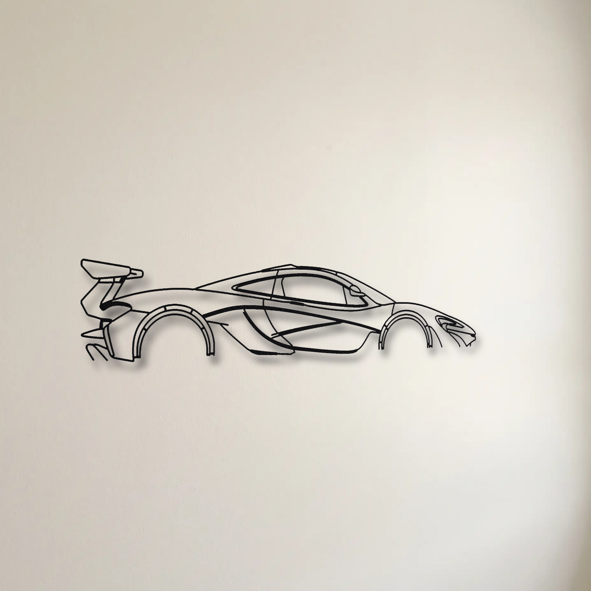 McLaren P1 GTR floating mount drop-shadow detail