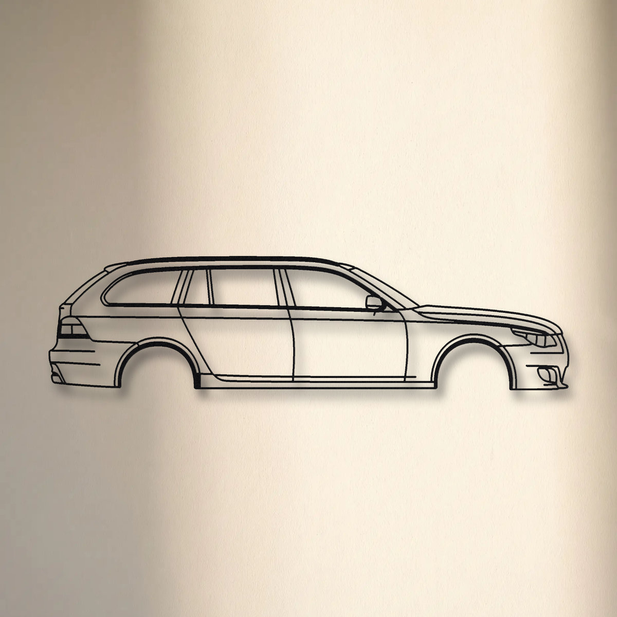 BMW M5 Touring E61 floating mount drop-shadow detail
